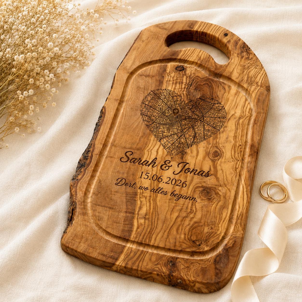 Olivenholzbrett mit Stadtkarte Hochzeitsgeschenk personalisiert | Brautpaar Namen Ort & Datum | Gravur Landkarte Olivenholz Unikat