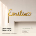 Personalisiertes Namensschild Emilia für den Türrahmen aus Spiegel-Gold-Acryl mit Herz, Kinderzimmer Deko ohne Bohren