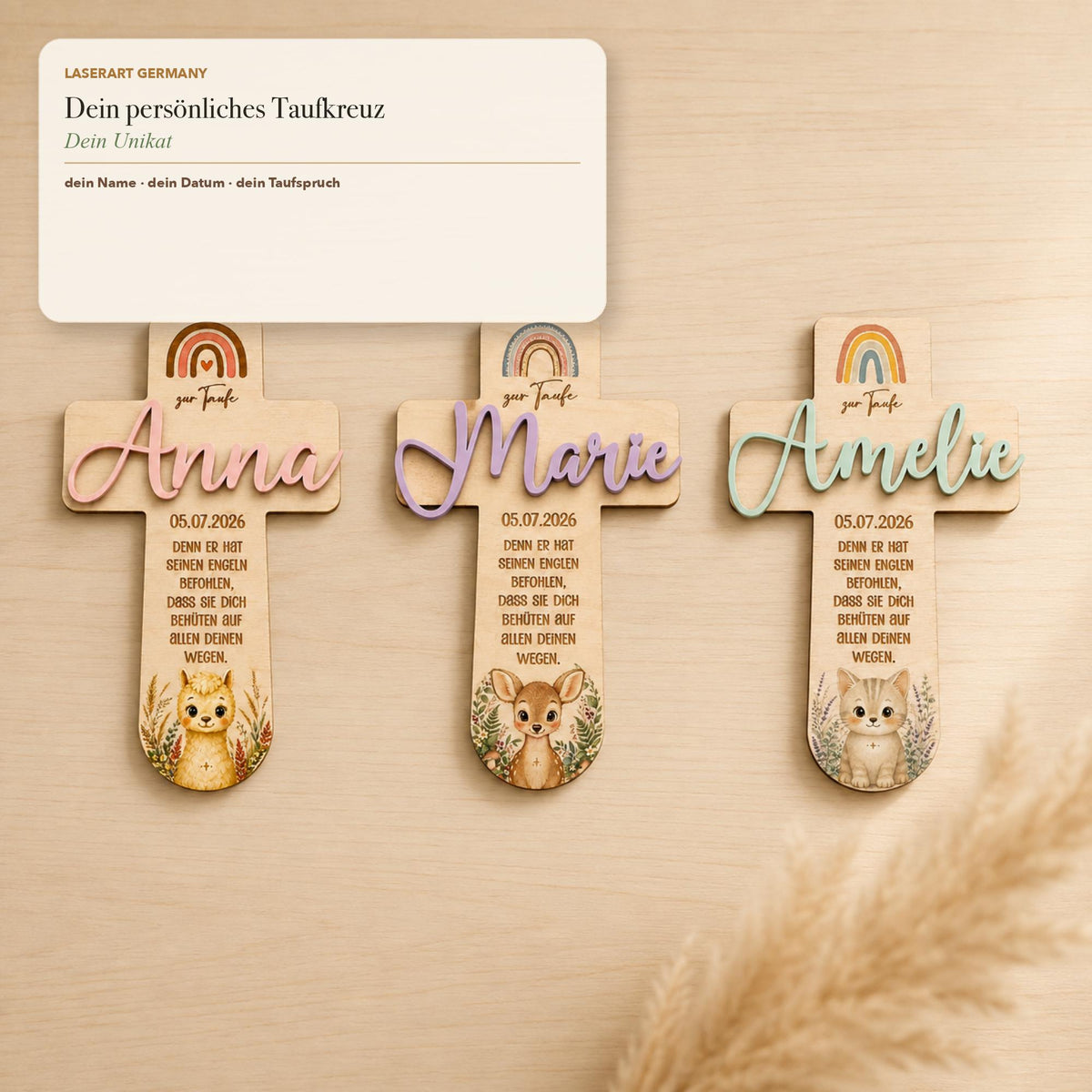 Personalisiertes Taufkreuz mit 3D-Name – Tiermotive Katze und Reh, Regenbogen und Taufspruch aus Birkenholz