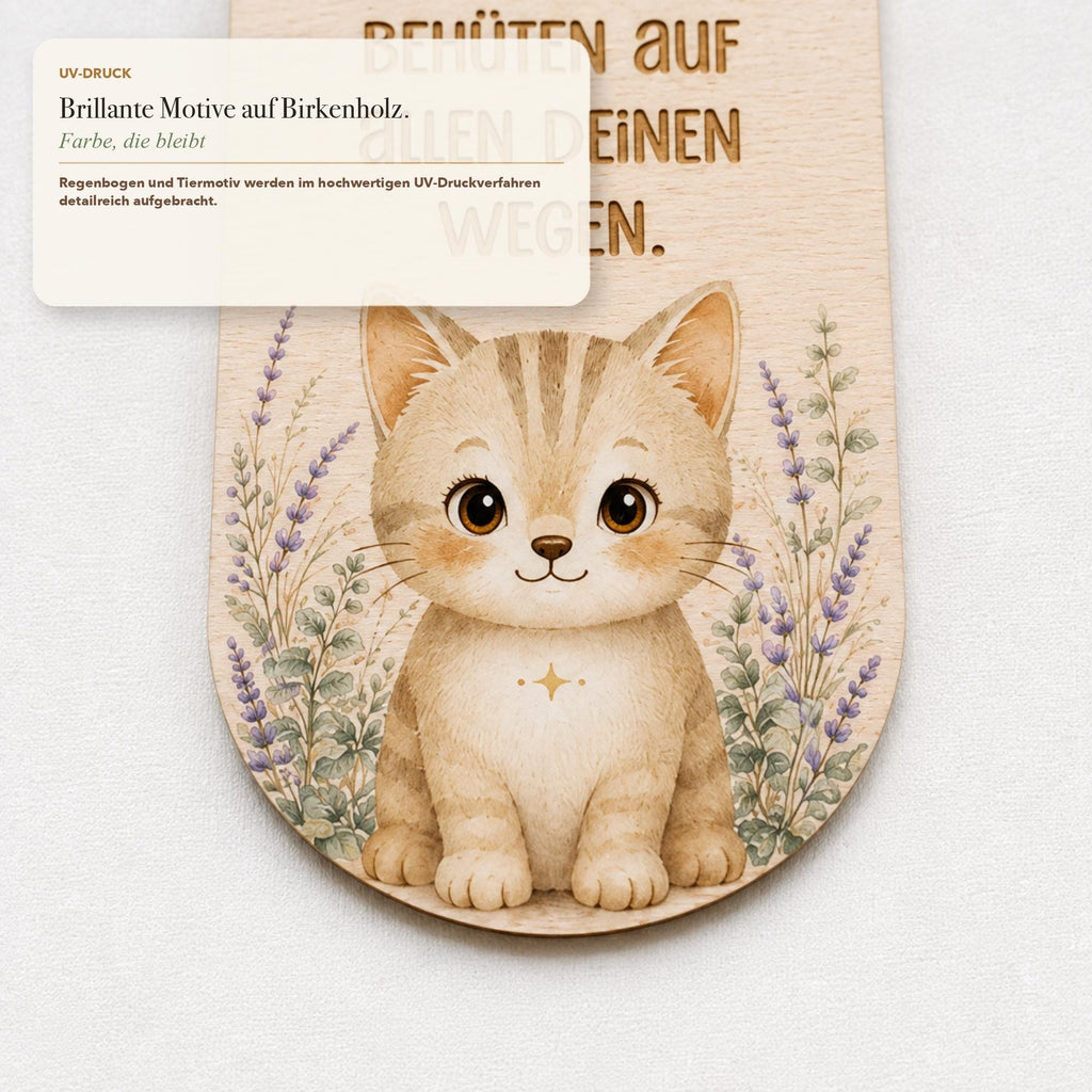 UV-Druck Tiermotiv Katze auf Birkenholz – brillante, farbechte Details am Taufkreuz