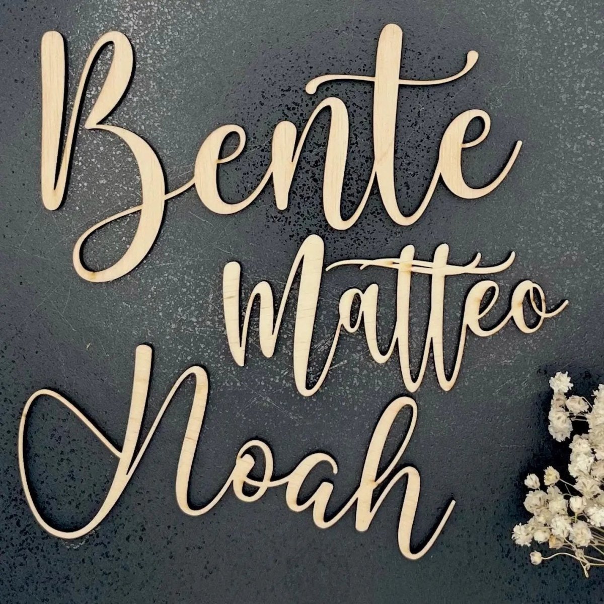 Namensschild aus Holz Platzkarte Schriftzug | 5mm - LaserArt Germany