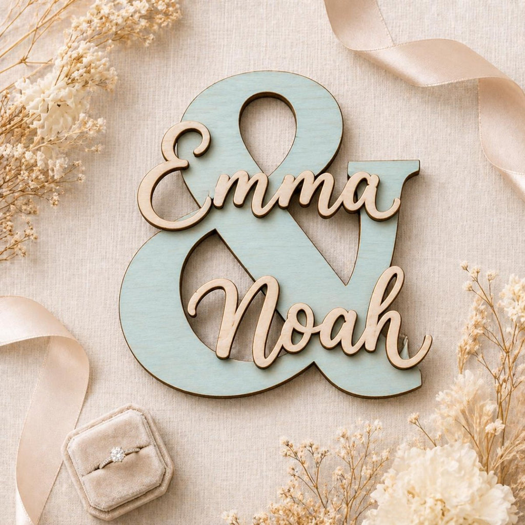 & Namensschild für Paare aus Holz | personalisiert mit zwei Namen - LaserArt Germany