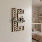 Personalisiertes Türschild aus Holz & Acryl, Namensschild Kinderzimmer – Seitenansicht des Schilds