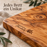 Olivenholzbrett mit Gravur Natürliches Olivenholz und Olivenzweig an der Kante, jedes Brett ein Unikat