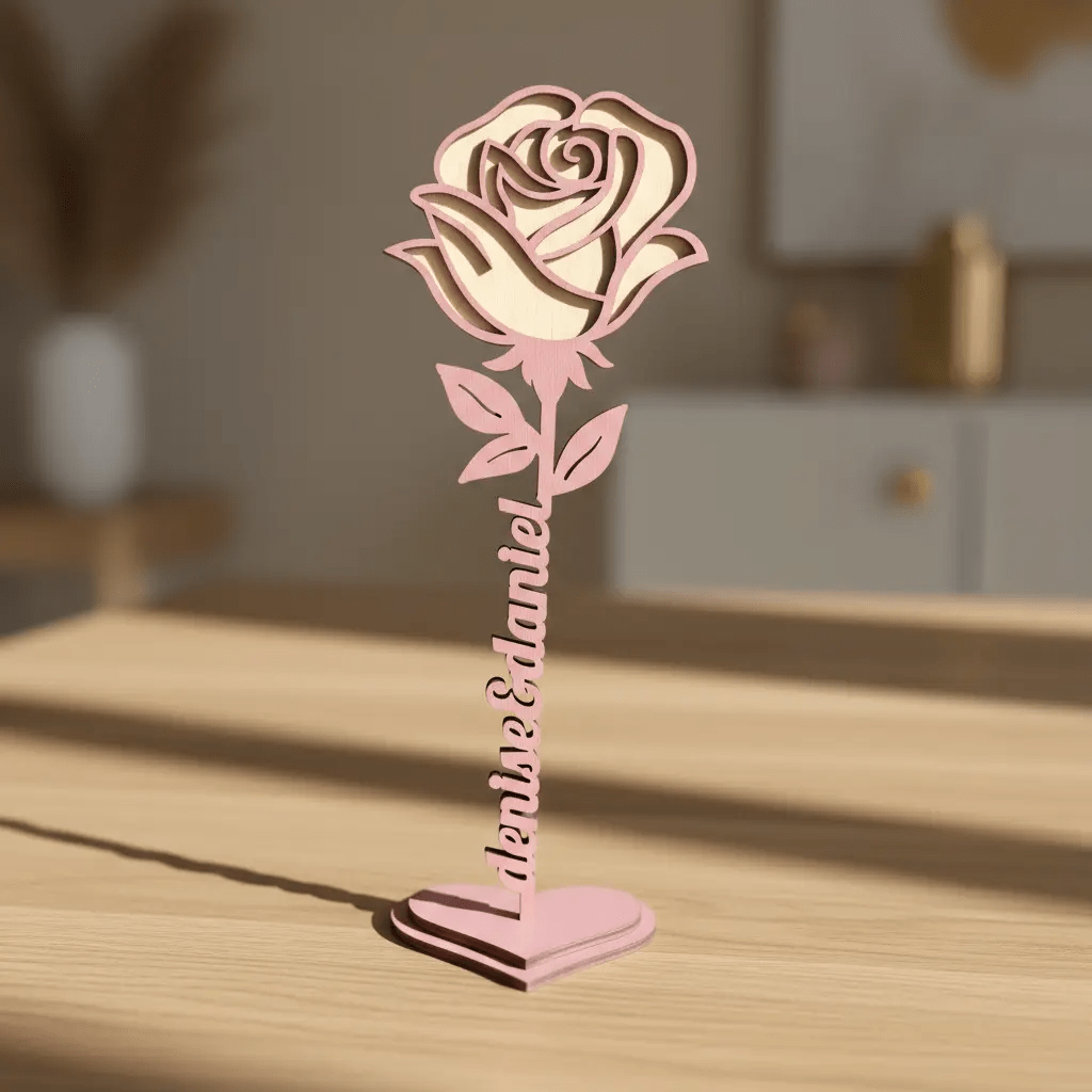 Ewige Rose aus Holz personalisiert – Rückseite mit Gravur