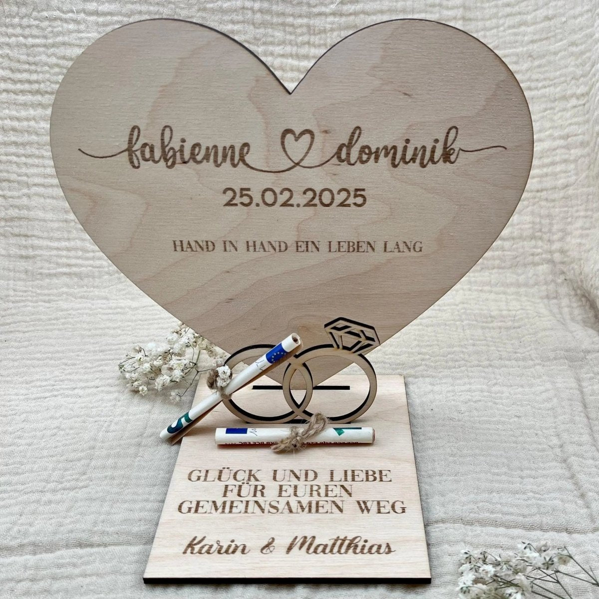 Personalisierte Geldgeschenk Herzplatte aus Holz – Hochzeitsgeschenk & Erinnerung - LaserArt Germany