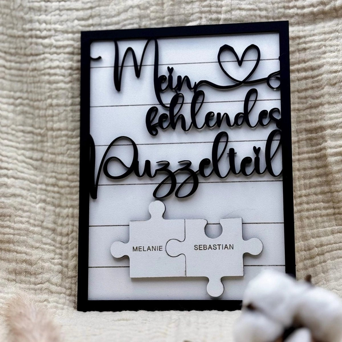Personalisiertes Puzzleteil Geschenk für Paare – Aufstelloption im Detail