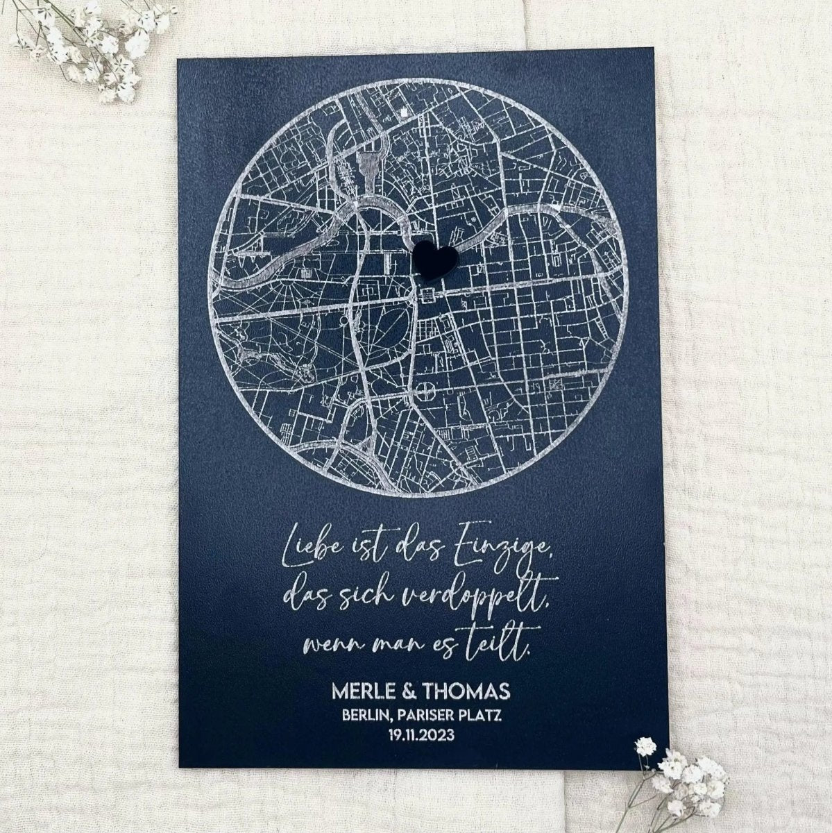 Personalisierte Koordinatenkarte aus Holz