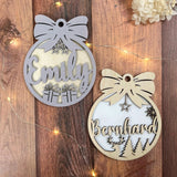 Personalisierte Weihnachtskugel |Anhänger mit Namen aus Holz für den Christbaum - LaserArt Germany