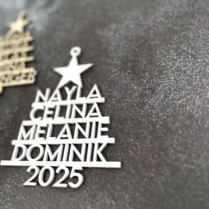Personalisierte Weihnachtskugel | Christbaumschmuck Anhänger mit Namen aus Holz - LaserArt Germany