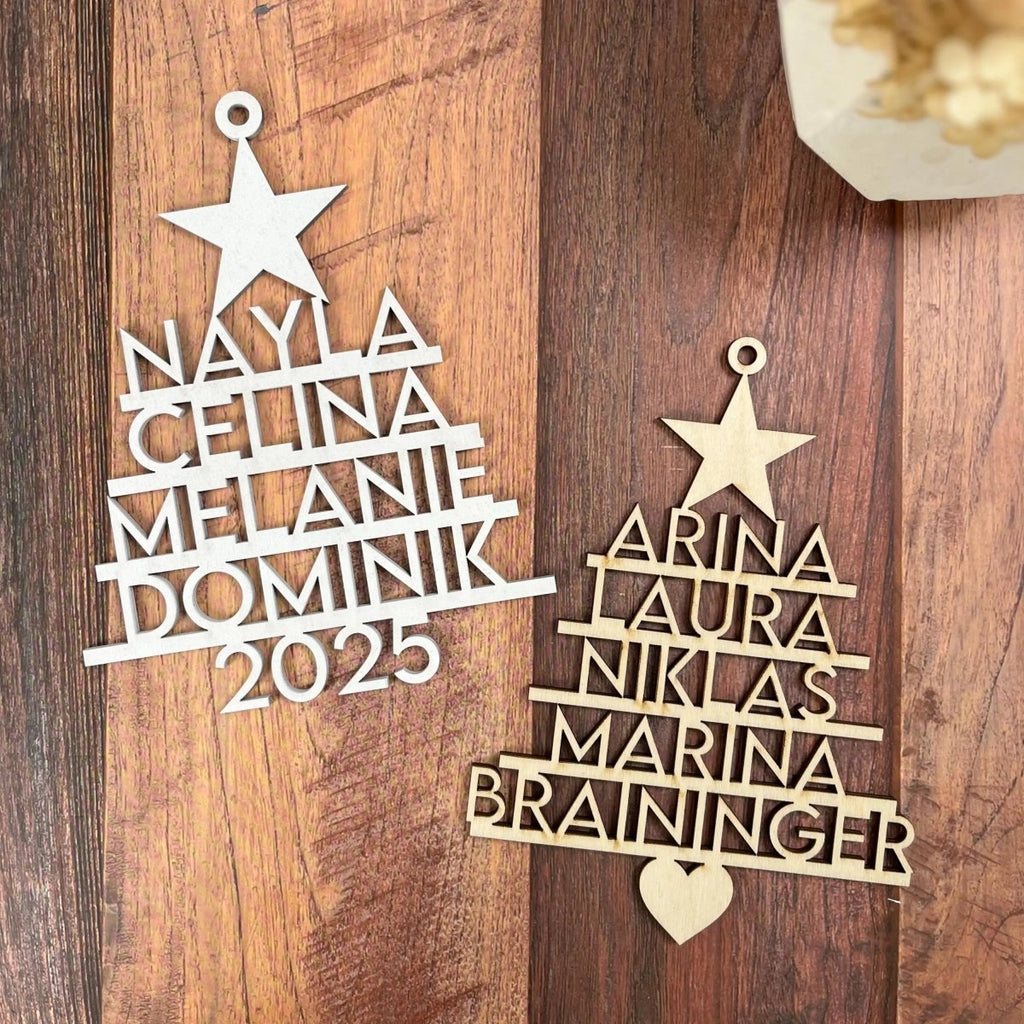 Personalisierte Weihnachtskugel | Christbaumschmuck Anhänger mit Namen aus Holz - LaserArt Germany