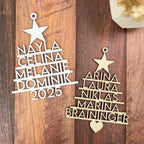 Weihnachtsanhänger Tannenbaum personalisiert, Christbaumschmuck aus Holz – In der Geschenkverpackung