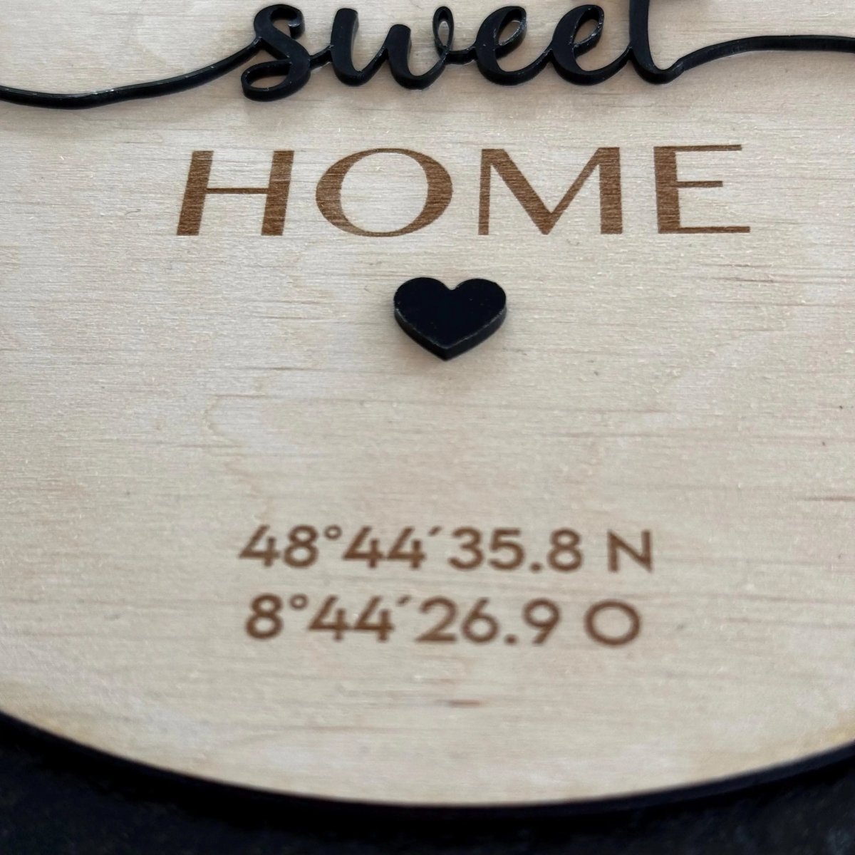 Personalisiertes Geschenk Einzug | personalisiertes Schild mit Koordinaten - LaserArt Germany