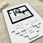 Papa Puzzle aus Holz mit Kindernamen personalisiert – Nahaufnahme der Holzmaserung