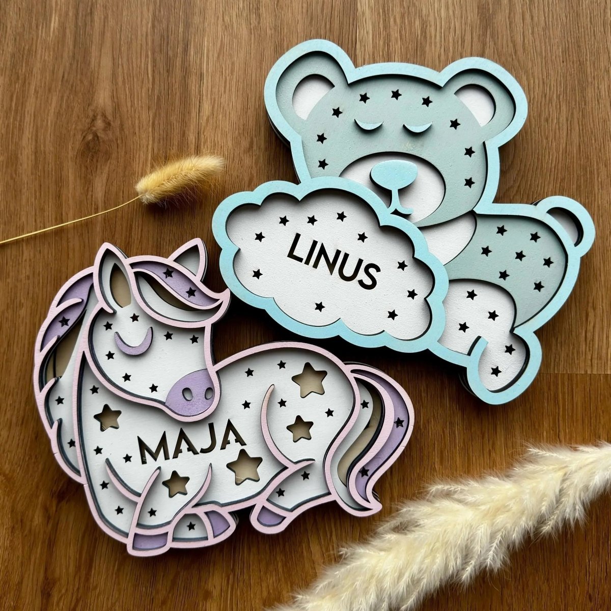 Personalisiertes Schlummerlicht aus Bär personalisiert | Mond - Design verschiedene Farben - LaserArt Germany