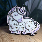 Personalisiertes Schlummerlicht aus Holz personalisiert | Einhorn - Design verschiedene Farben - LaserArt Germany