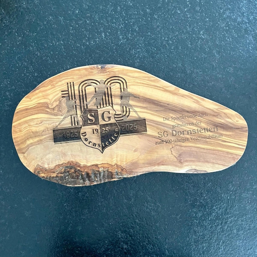 Personalisiertes Schneidebrett mit Gravur | Olivenholzbrett - LaserArt Germany
