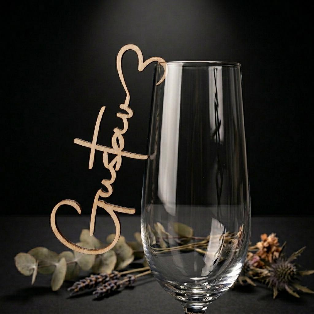 Namensschild Glas Holz personalisiert – Platzkarte Geburtstag aus Birkenholz