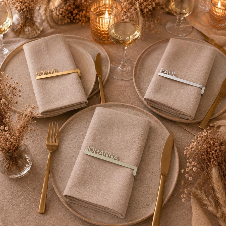 Platzkarten Hochzeit Acryl Serviettenring mit Namen – Hauptansicht