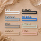Platzkarten Hochzeit Acryl Serviettenring mit Namen – Detailaufnahme der Namensgravur