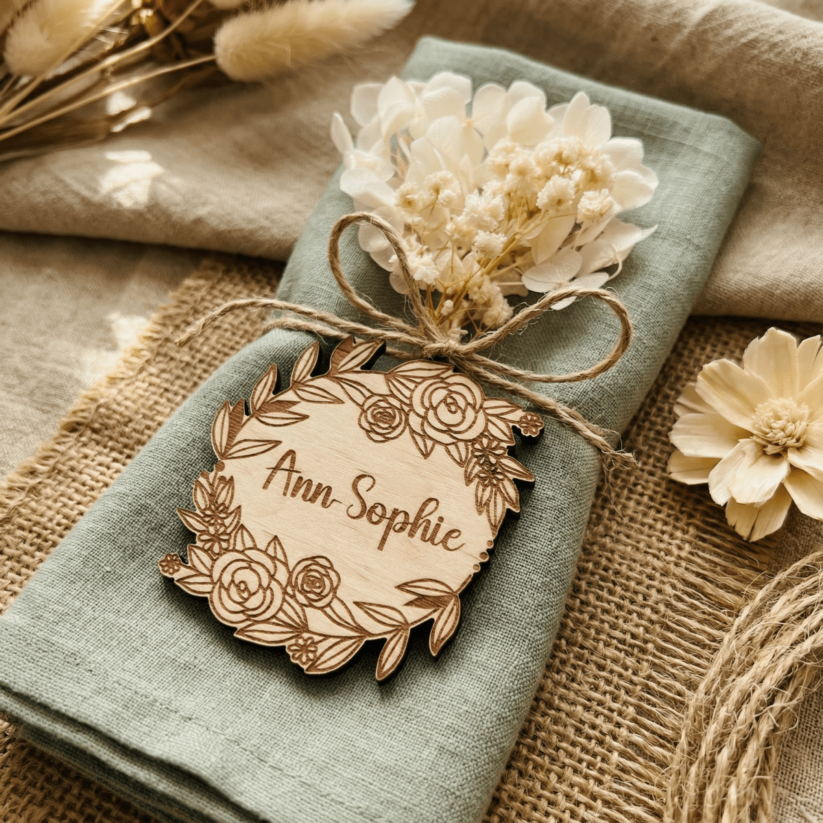 Platzkarten Namensschilder Hochzeit aus Holz für individuelle Feste - LaserArt Germany