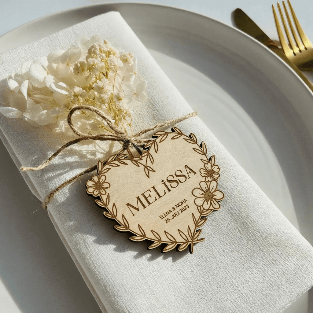 Platzkarten Namensschilder Hochzeit aus Holz für individuelle Feste - LaserArt Germany