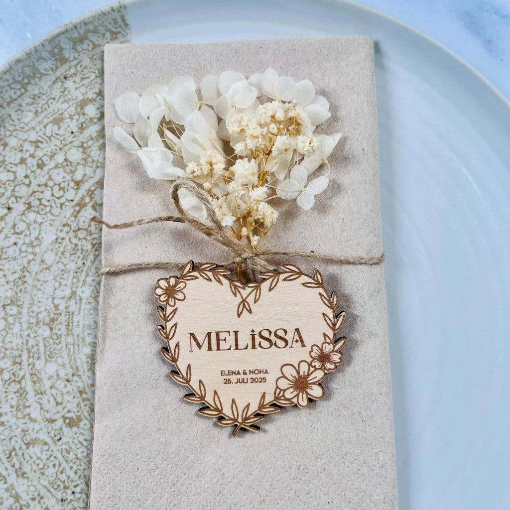 Platzkarten Namensschilder Hochzeit aus Holz für individuelle Feste - LaserArt Germany