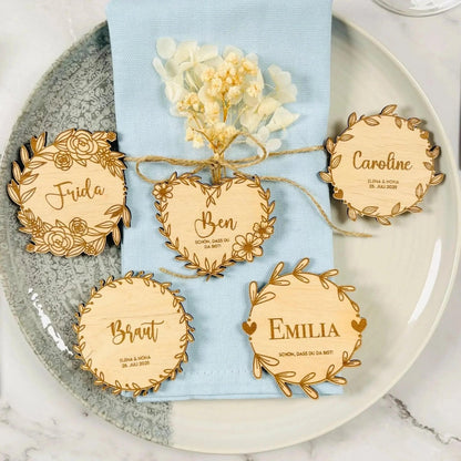 Platzkarten Namensschilder Hochzeit aus Holz für individuelle Feste - LaserArt Germany