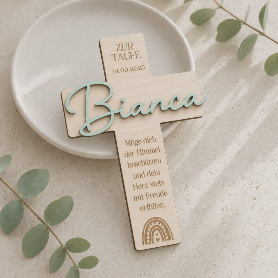 Taufkreuz aus Holz als Geschenk und Erinnerung