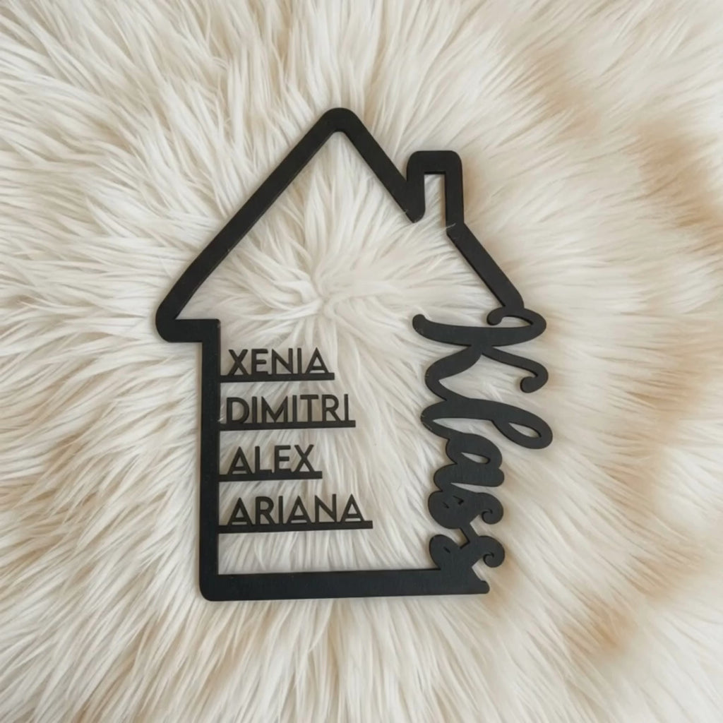 Familienschild | Holzschild Haus mit Namen personalisiert | Familienhaus aus Holz