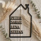 Familienschild Hausform aus Holz | mit Vornamen