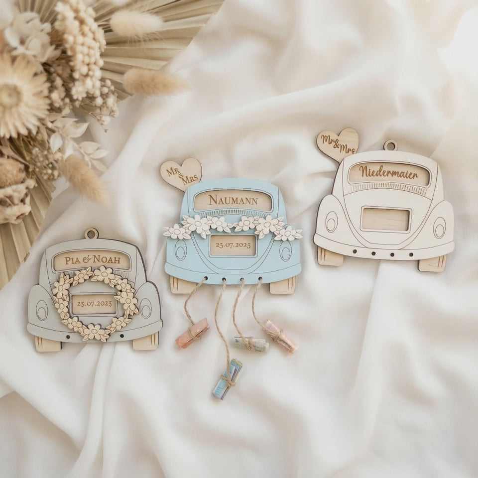 Geldgeschenk zur Hochzeit aus Holz – personalisiertes Hochzeitsauto