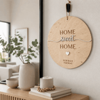 Richtfest Geschenk Türschild mit Koordinaten aus Holz – Befestigungsoption im Detail