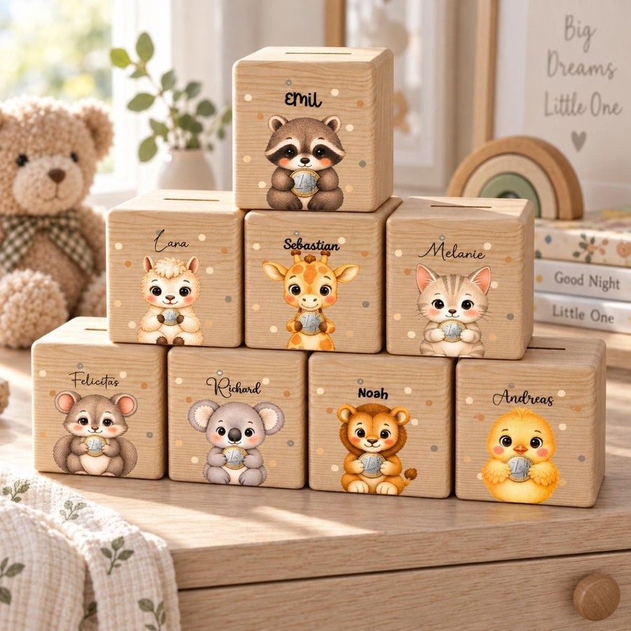 Personalisierte Holzspardosen mit Tiermotiv und Muenze