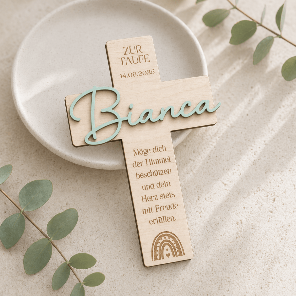 Taufkreuz aus Holz als Geschenk und Erinnerung - LaserArt Germany