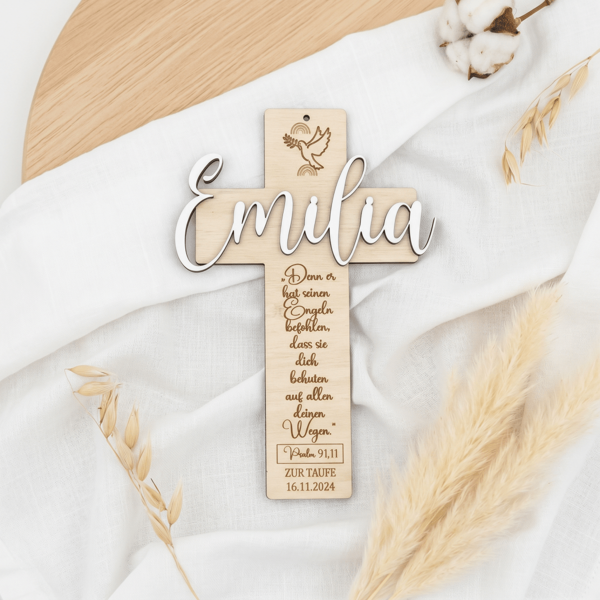 Taufkreuz aus Holz mit Glaubenssymbol | personalisiert - LaserArt Germany