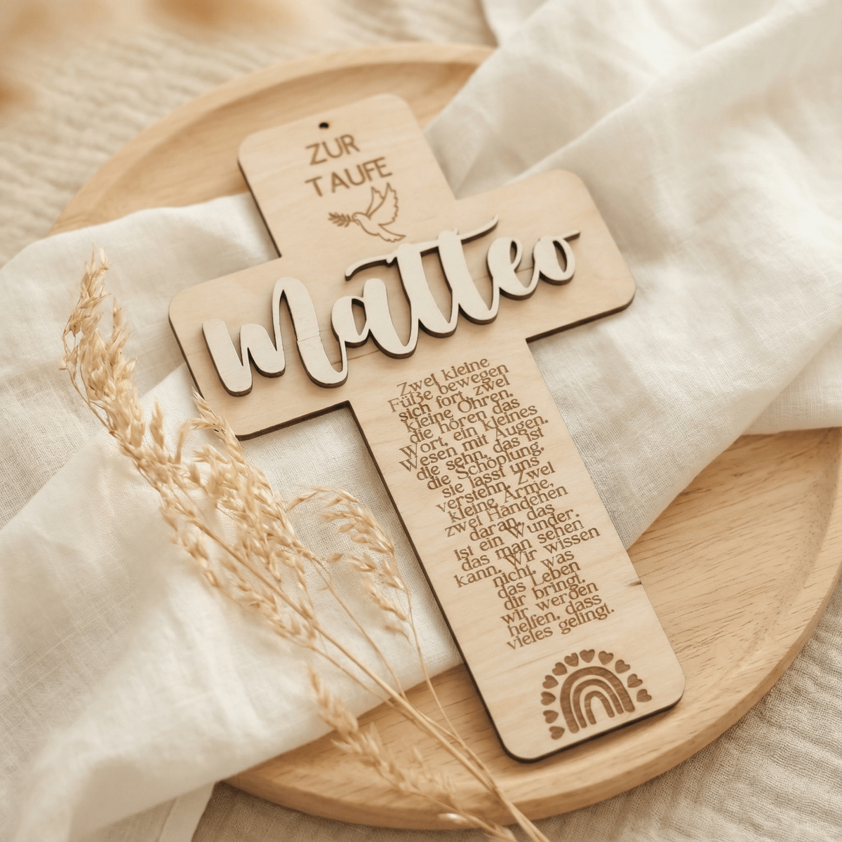 Taufkreuz aus Holz personalisiert – Geschenk zur Taufe, Geburt & Erinnerung - LaserArt Germany