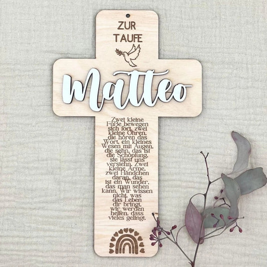Taufkreuz aus Holz personalisiert – Geschenk zur Taufe, Geburt & Erinnerung - LaserArt Germany