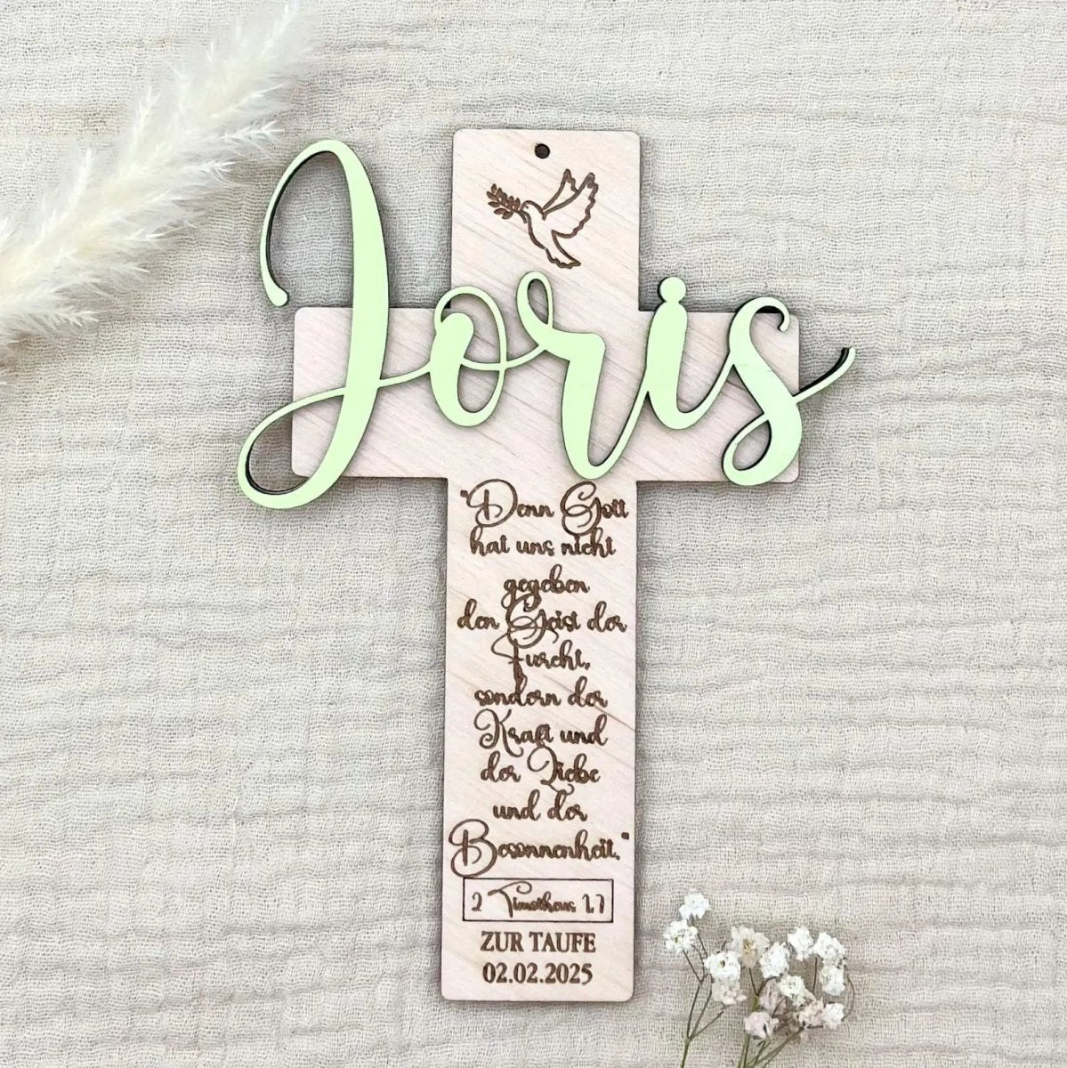 Taufkreuz personalisiert aus Holz – Symbol des Glaubens & Erinnerung - LaserArt Germany
