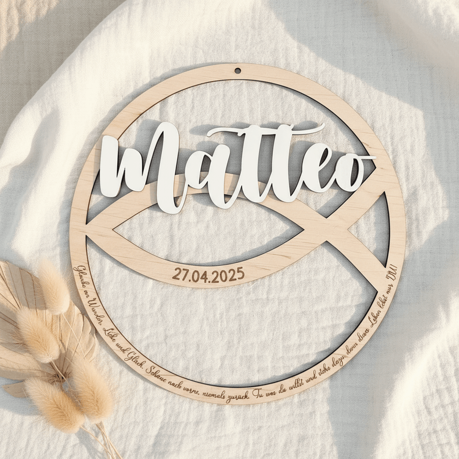 Taufschild Fischsymbol aus Holz personalisiert – Hauptansicht