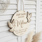 Taufgeschenk Holzschild mit Taufdatum graviert – Rückseite des Schilds
