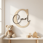 Türschild Kinderzimmer aus Naturholz mit Buchstabe C und Name Carl